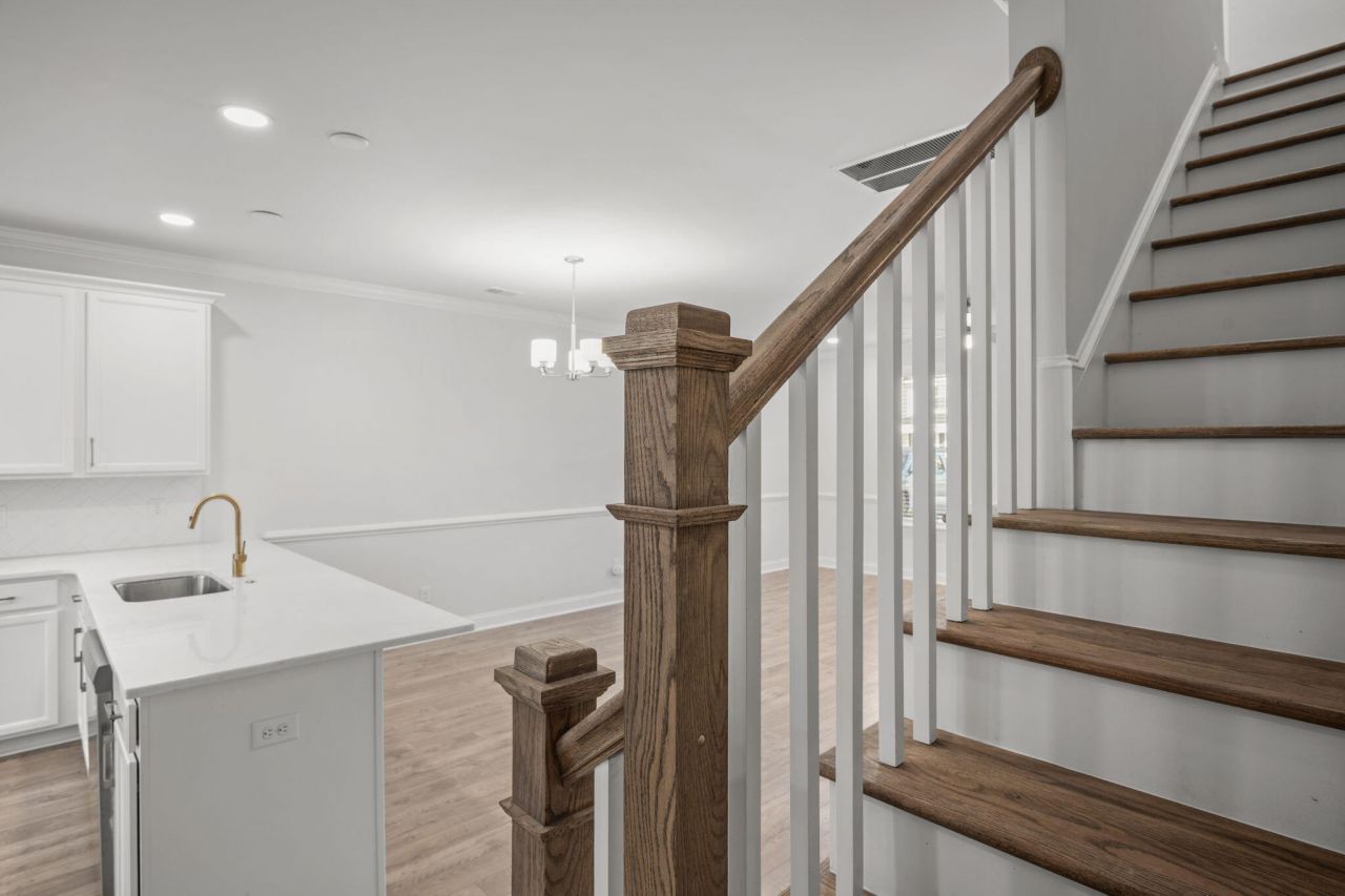 523 Green Fern Drive Photo 20