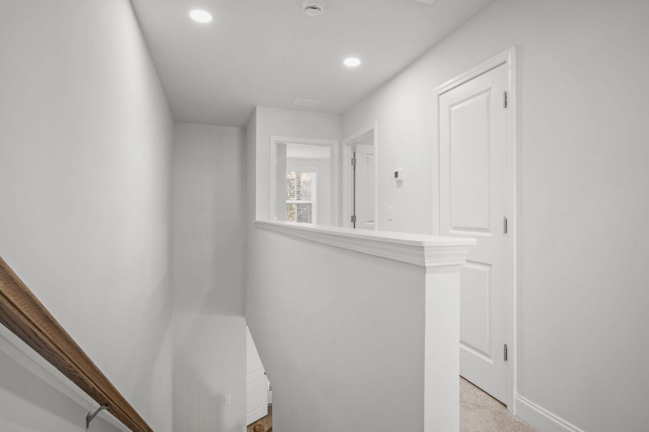 523 Green Fern Drive Photo 21