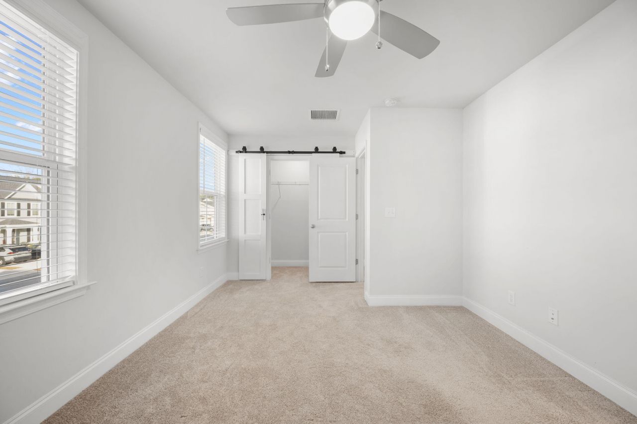 523 Green Fern Drive Photo 28