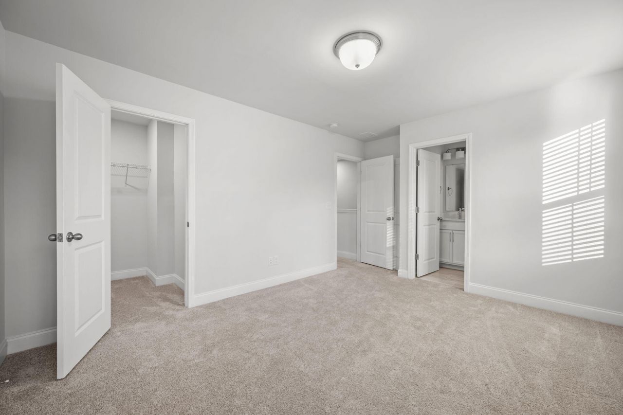 523 Green Fern Drive Photo 33