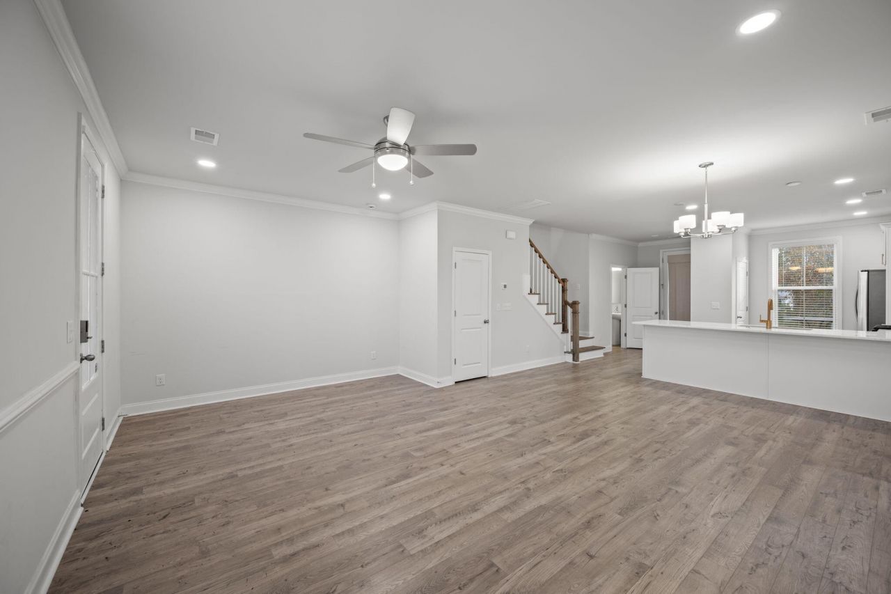 523 Green Fern Drive Photo 7