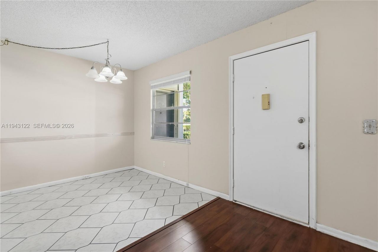 251 SW 132nd Way, Unit 117H, Pembroke Pines, FL 33027 Photo