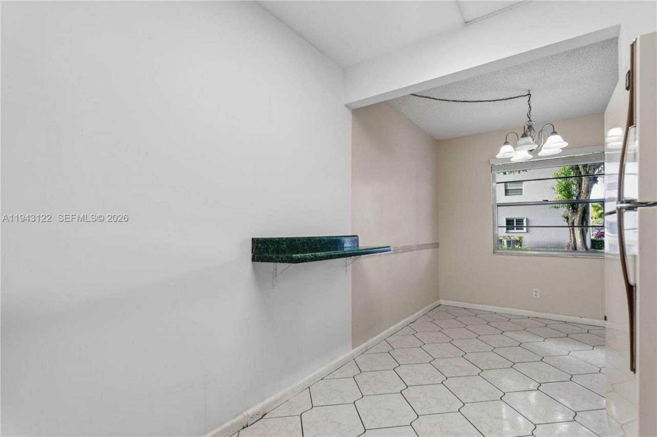 251 SW 132nd Way, Unit 117H, Pembroke Pines, FL 33027 Photo