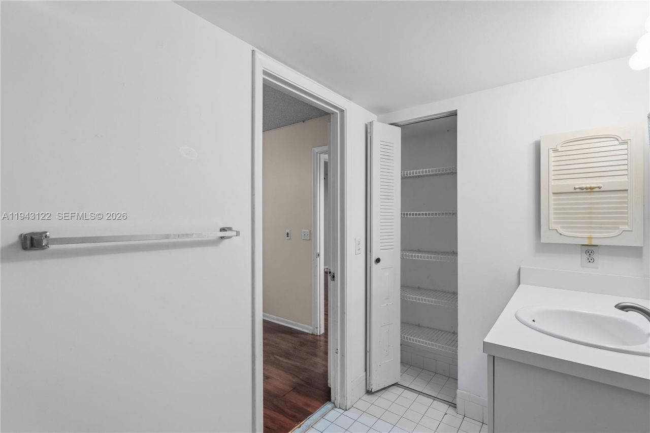 251 SW 132nd Way, Unit 117H, Pembroke Pines, FL 33027 Photo