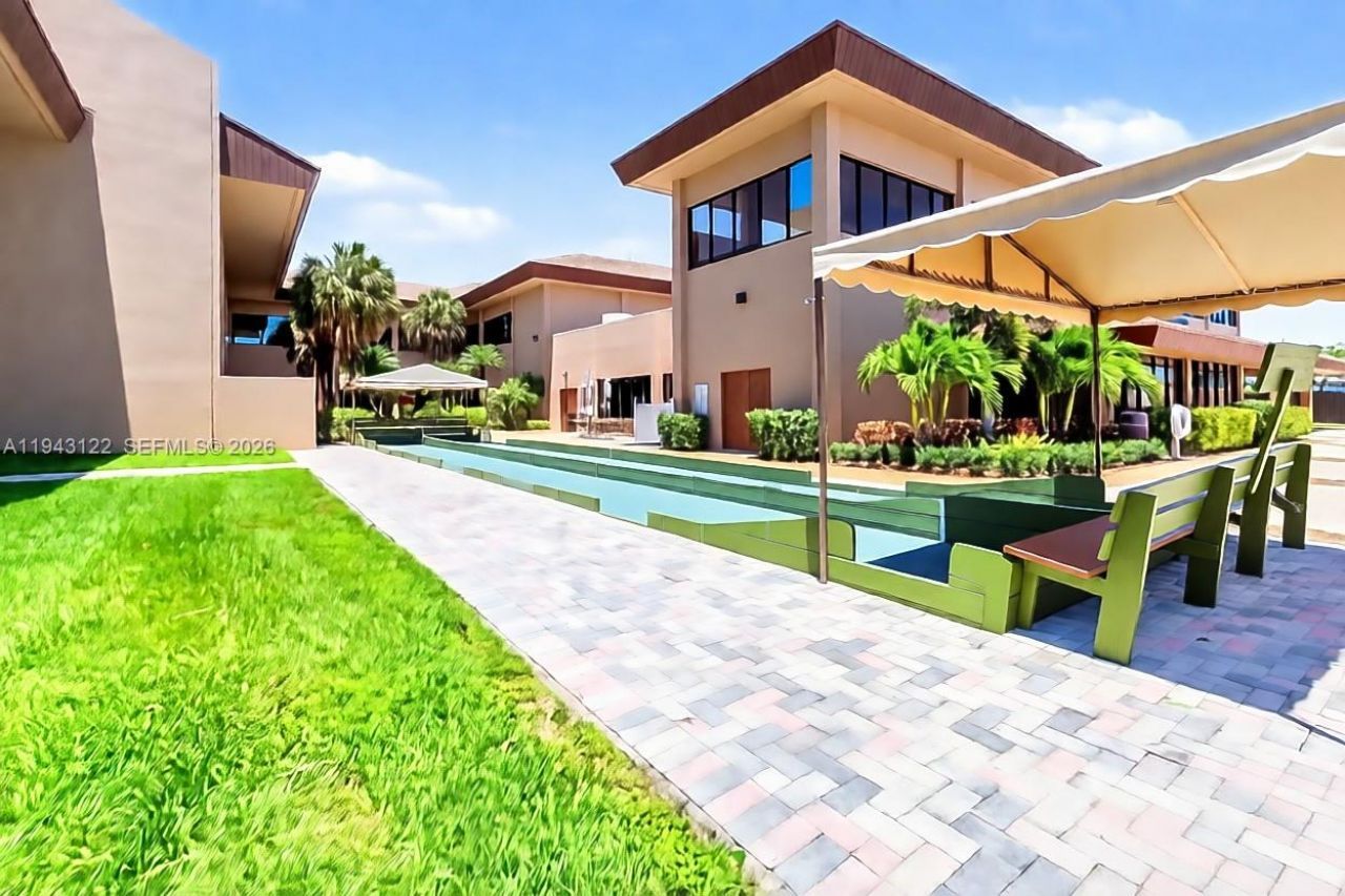 251 SW 132nd Way, Unit 117H, Pembroke Pines, FL 33027 Photo