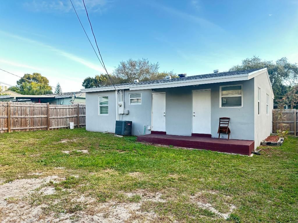 725 58th Street, West Palm Beach, FL 33407 Photo