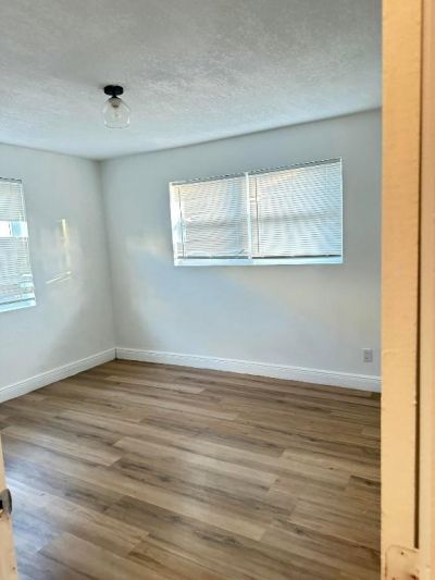 725 58th Street, West Palm Beach, FL 33407 Photo