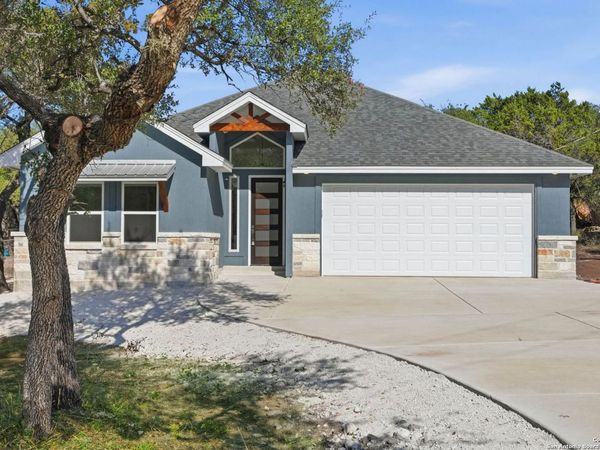 1169 Johnson Rd, Canyon Lake, TX 78133