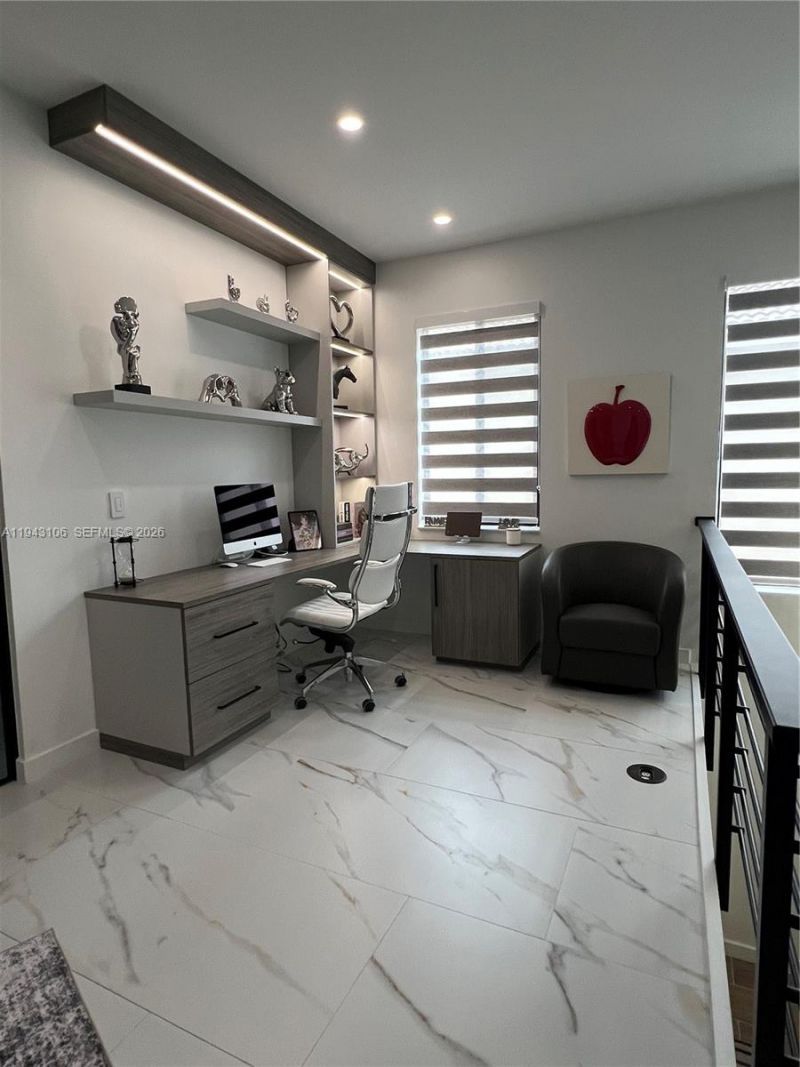 7782 NW 18th St, Pembroke Pines, FL 33024 Photo