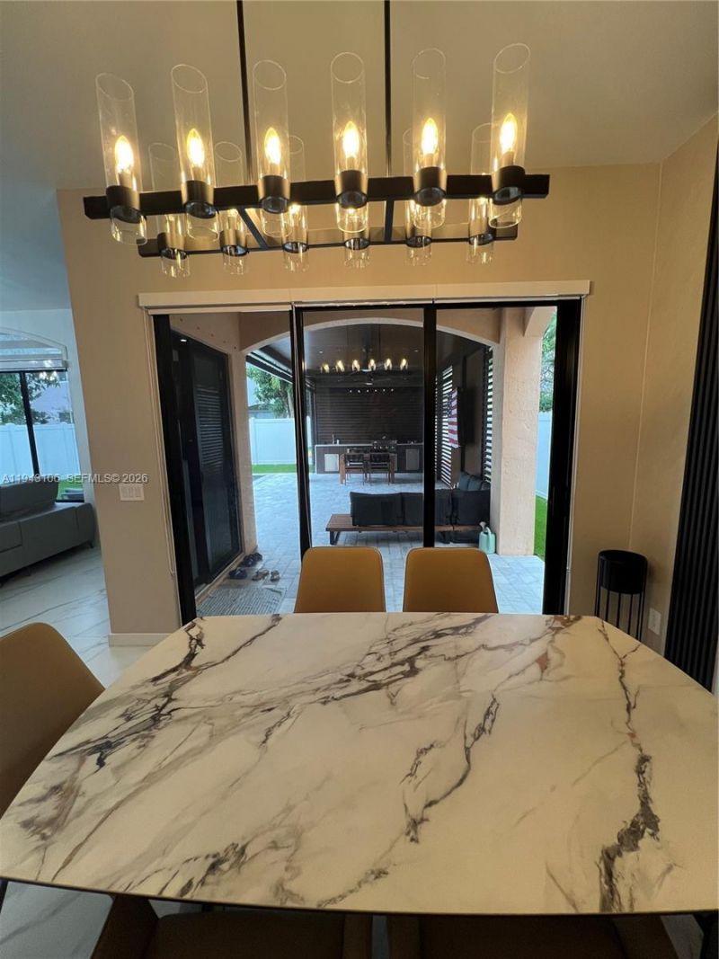 7782 NW 18th St, Pembroke Pines, FL 33024 Photo