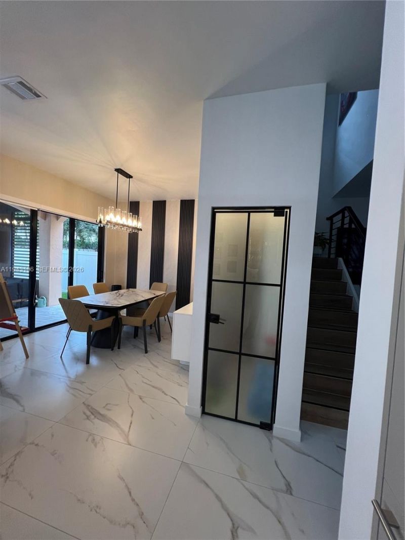 7782 NW 18th St, Pembroke Pines, FL 33024 Photo