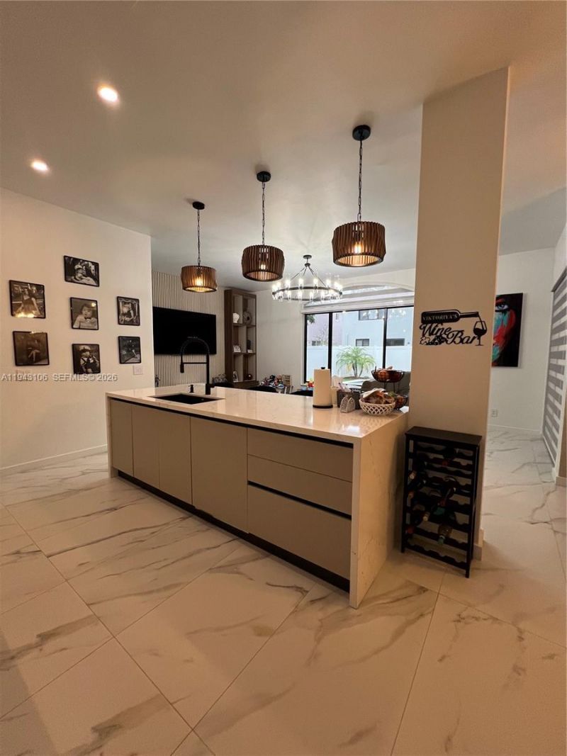 7782 NW 18th St, Pembroke Pines, FL 33024 Photo