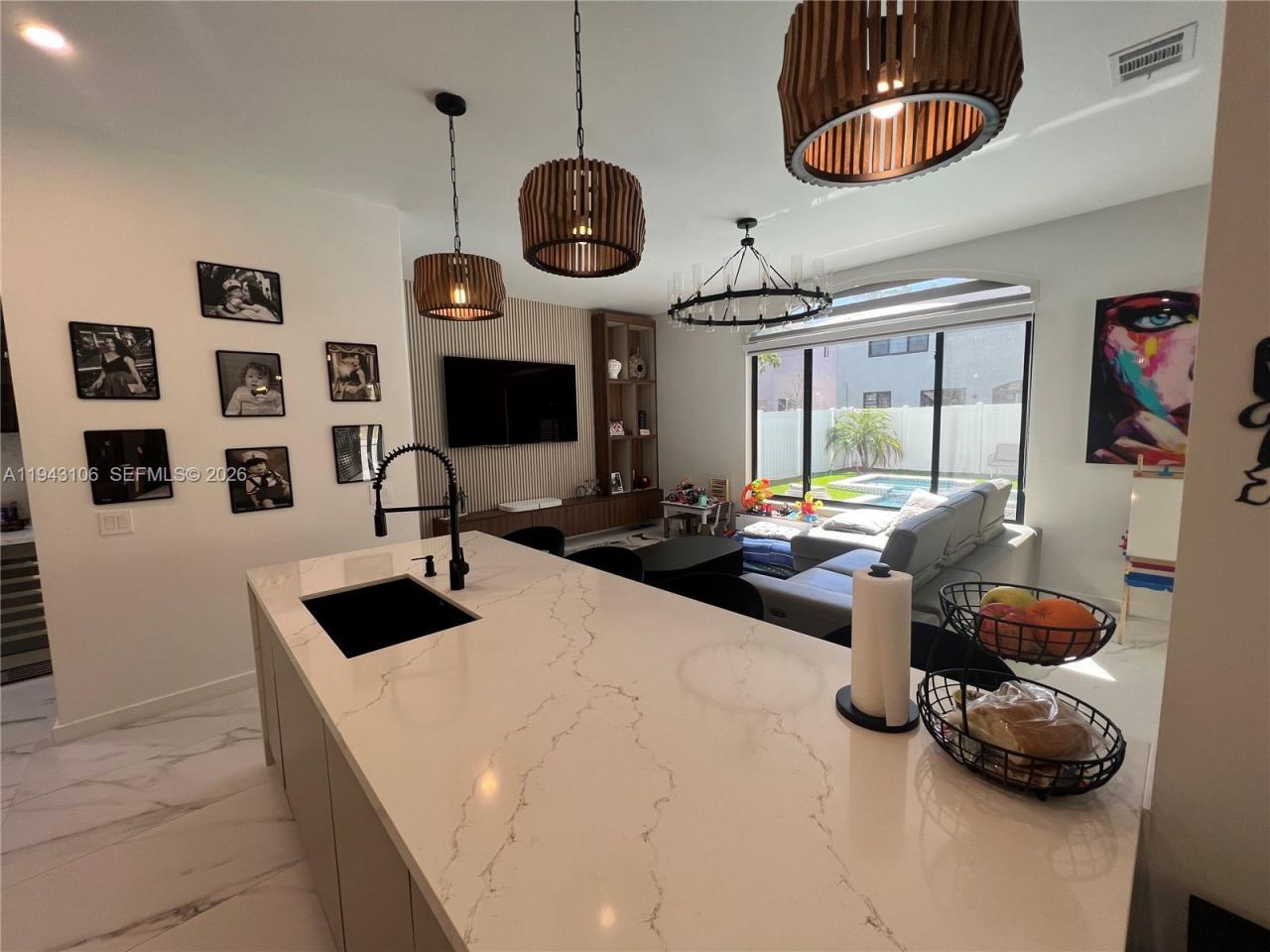 7782 NW 18th St, Pembroke Pines, FL 33024 Photo