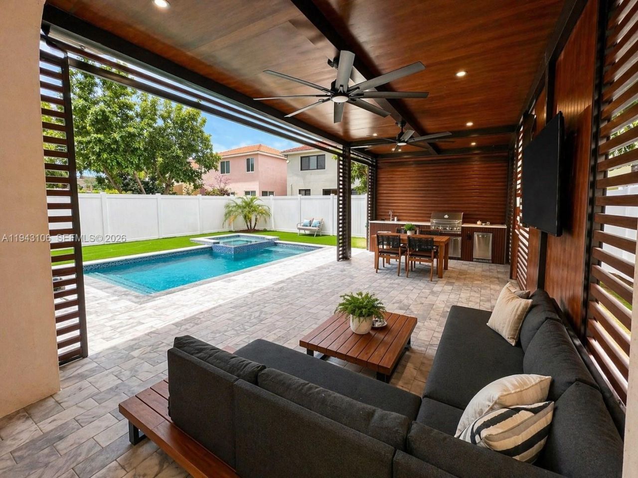 7782 NW 18th St, Pembroke Pines, FL 33024 Photo