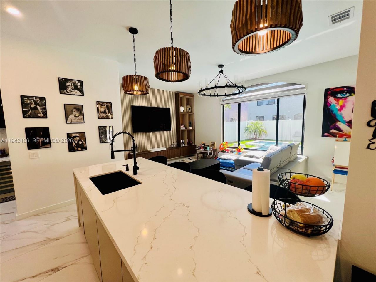 7782 NW 18th St, Pembroke Pines, FL 33024 Photo