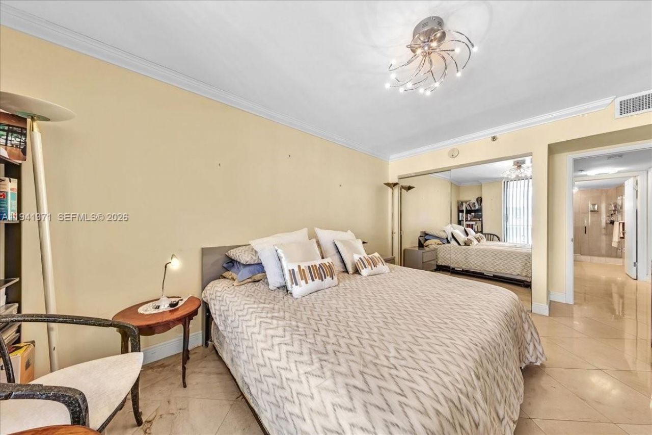 8877 Collins Ave , Unit PH-2, Surfside, FL 33154 Photo