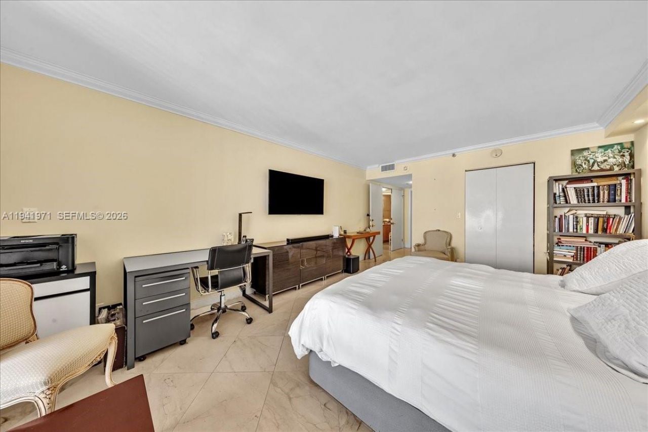 8877 Collins Ave , Unit PH-2, Surfside, FL 33154 Photo