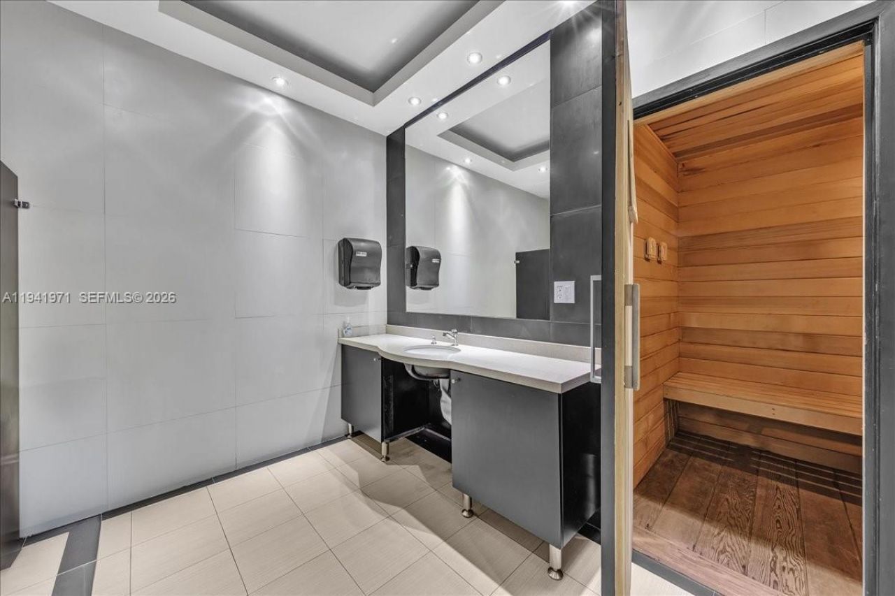 8877 Collins Ave , Unit PH-2, Surfside, FL 33154 Photo