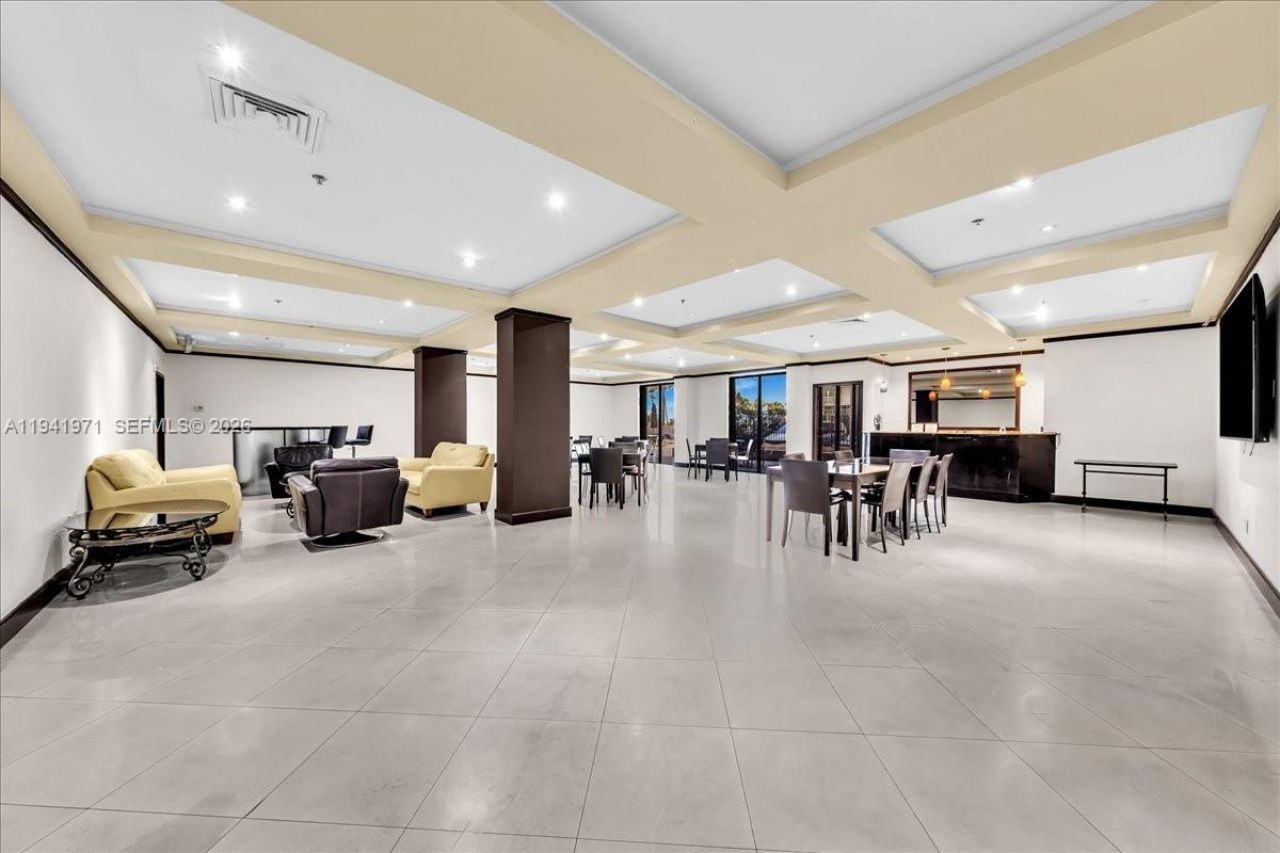 8877 Collins Ave , Unit PH-2, Surfside, FL 33154 Photo