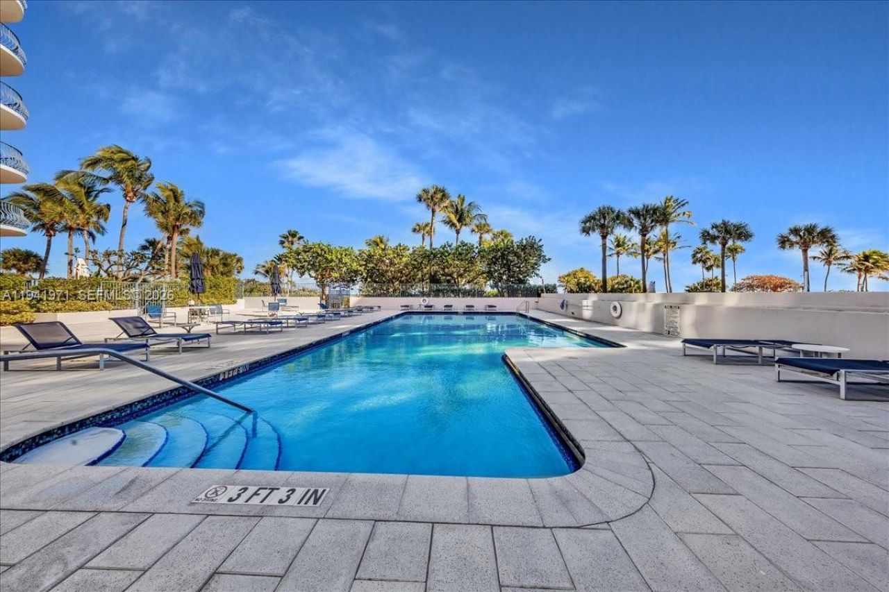 8877 Collins Ave , Unit PH-2, Surfside, FL 33154 Photo