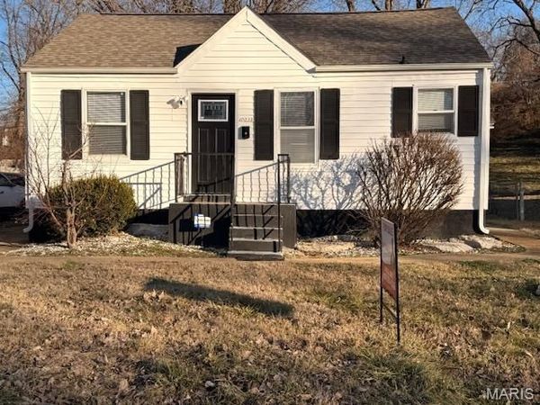 10038 Dorothy Avenue, St Louis, MO 63137