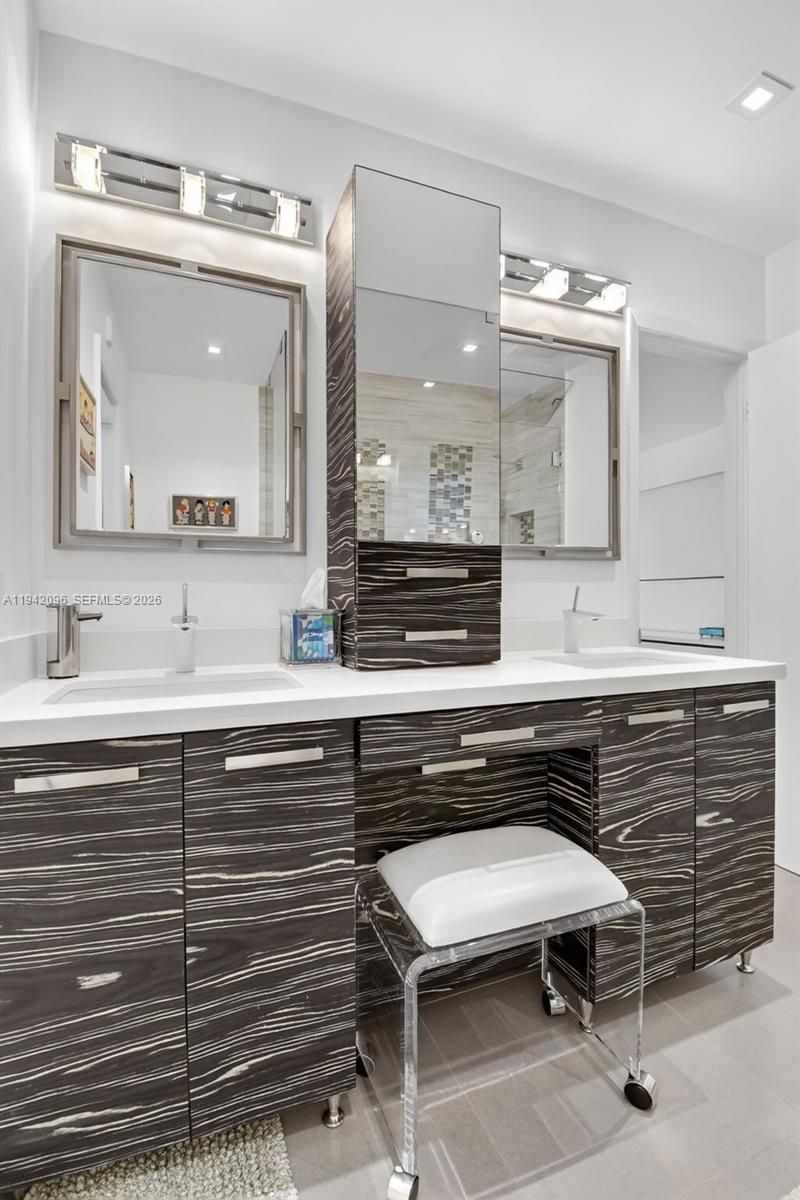 20610 NE 22nd Ct, Miami, FL 33180 Photo