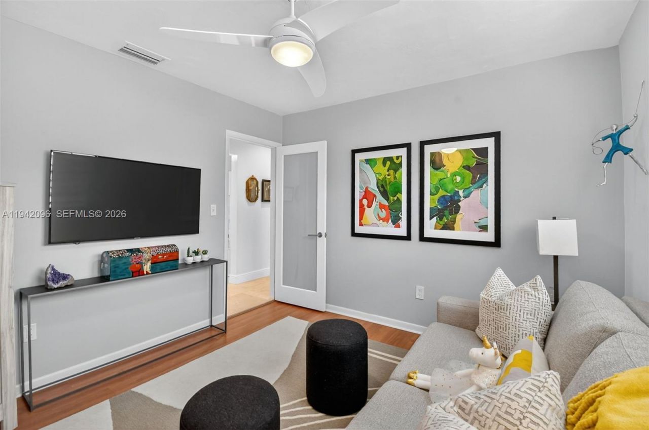 20610 NE 22nd Ct, Miami, FL 33180 Photo