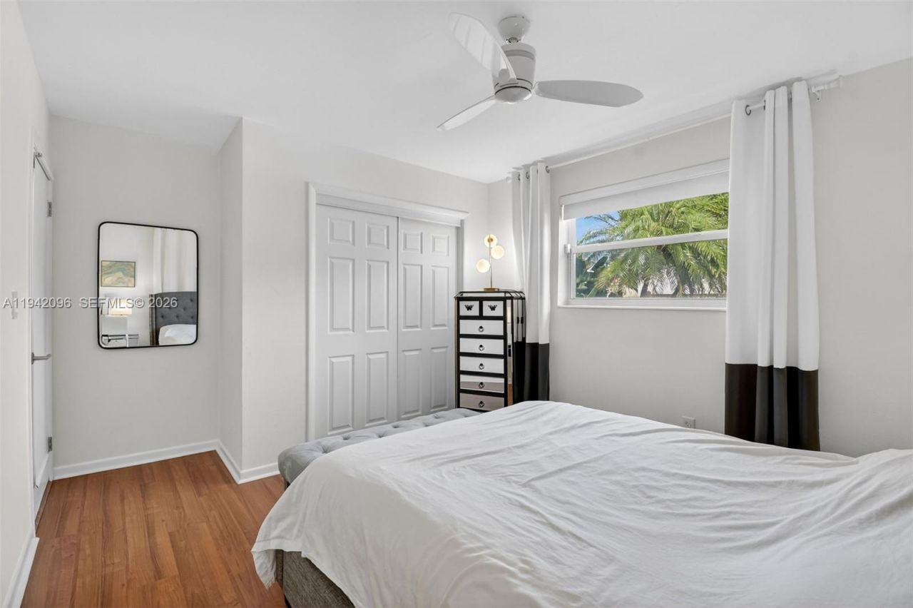 20610 NE 22nd Ct, Miami, FL 33180 Photo