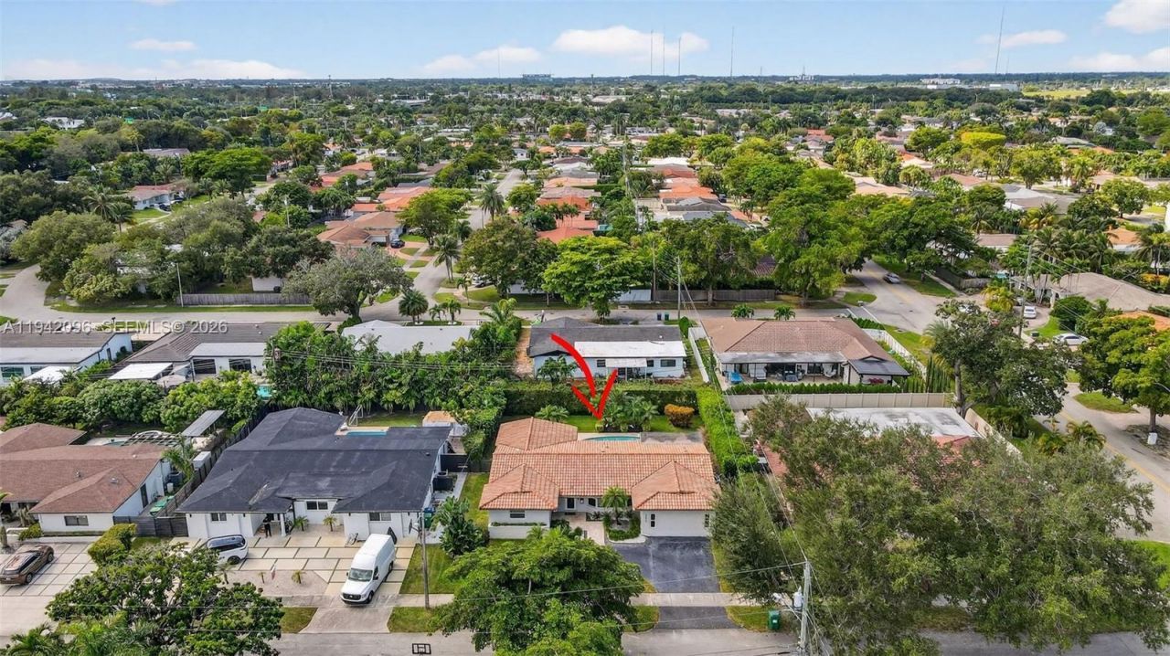 20610 NE 22nd Ct, Miami, FL 33180 Photo