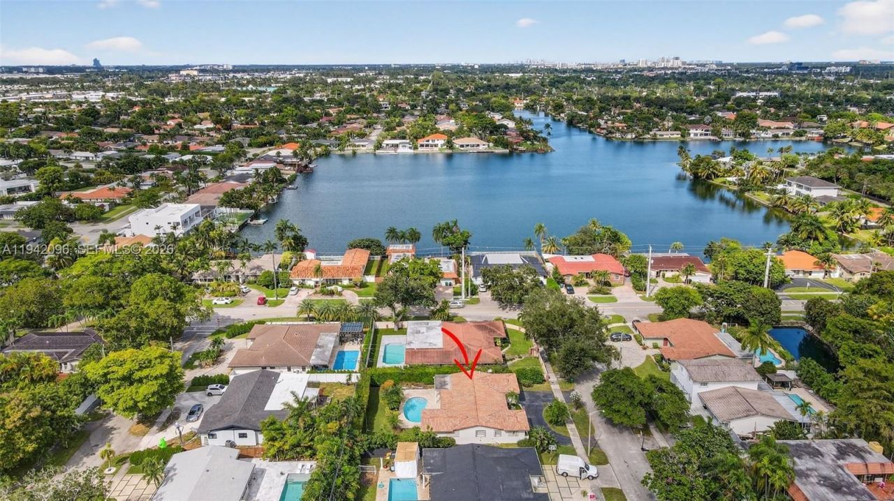 20610 NE 22nd Ct, Miami, FL 33180 Photo