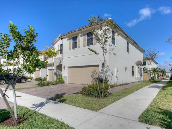 12911 SW 231st Ter, Miami, FL 33170