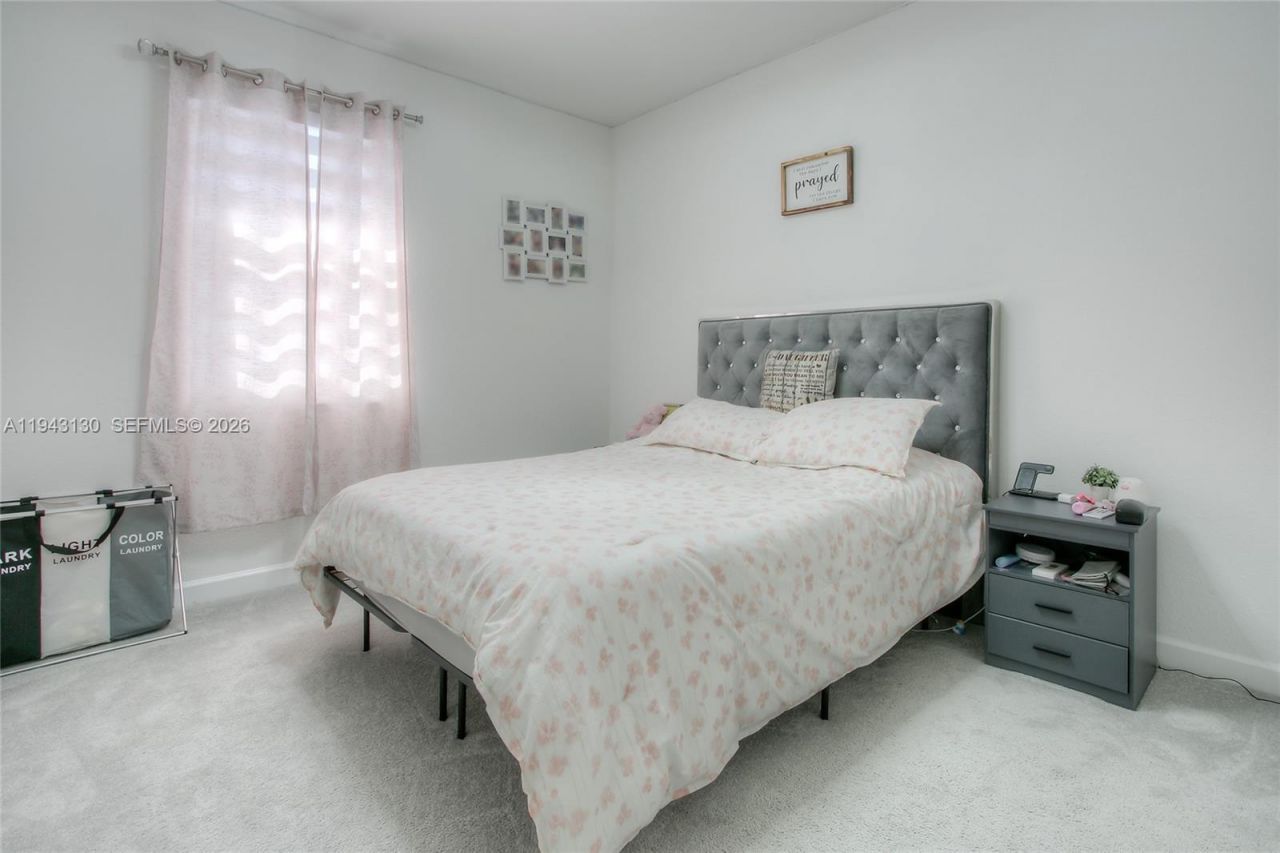 12911 SW 231st Ter, Miami, FL 33170 Photo