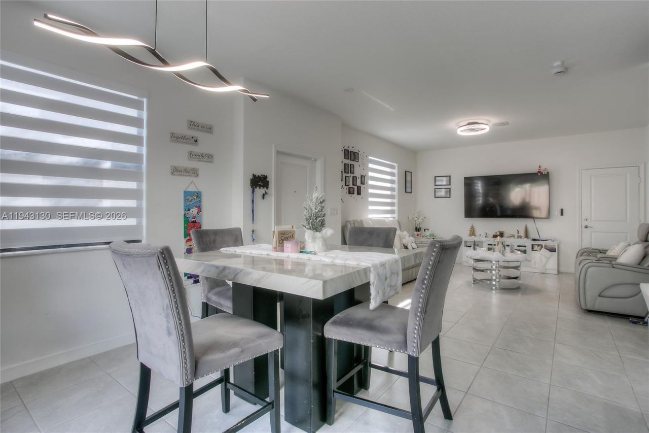 12911 SW 231st Ter, Miami, FL 33170 Photo