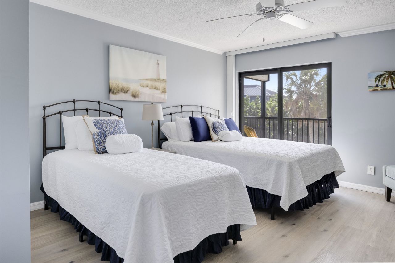 2445 W Gulf Dr, Unit 21E, Sanibel, FL 33957 Photo