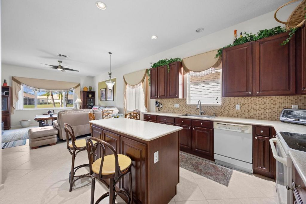 2315 Sailfish Cove Dr, West Palm Beach, FL 33411 Photo