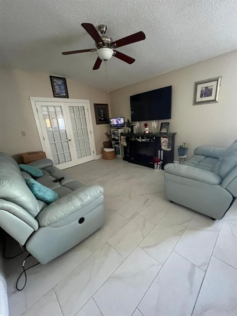 916 Ponderosa Pine Court, Orlando, FL 32825 Photo