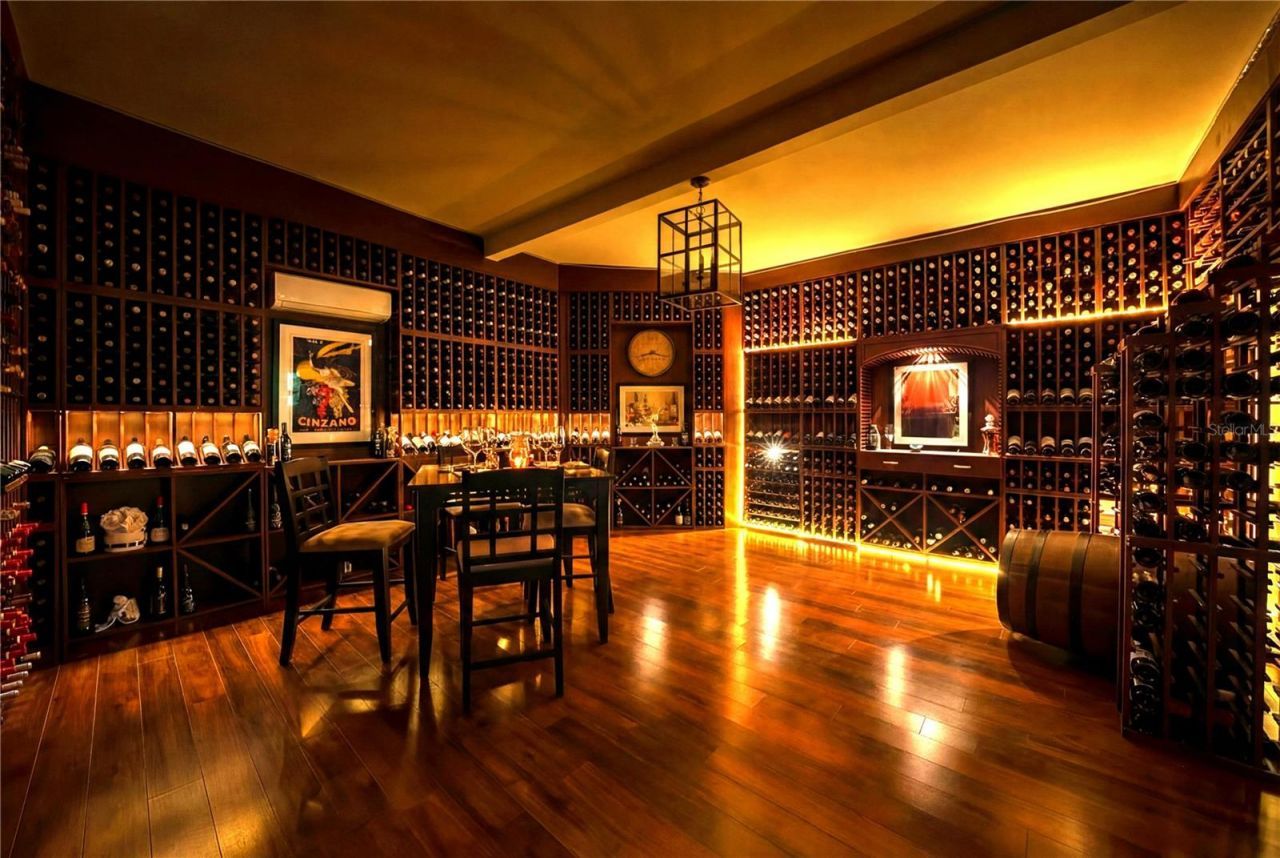 7214 N Ola Avenue, Tampa, FL 33604 Photo