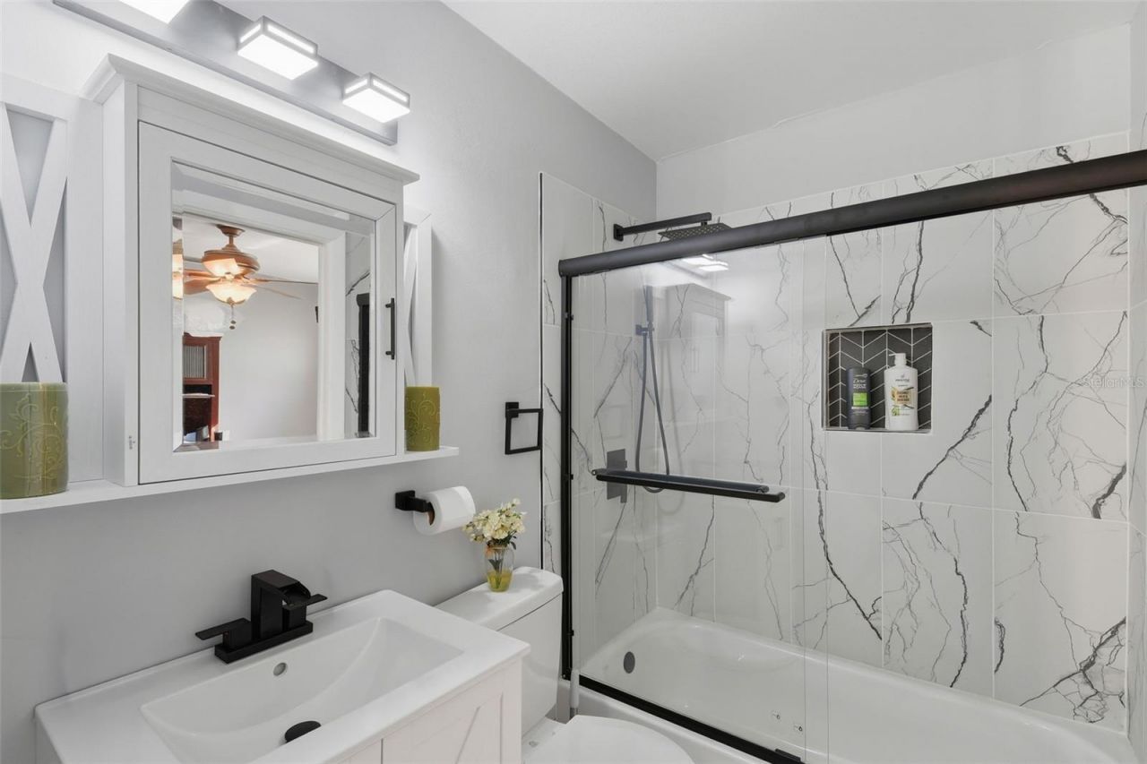 7214 N Ola Avenue, Tampa, FL 33604 Photo