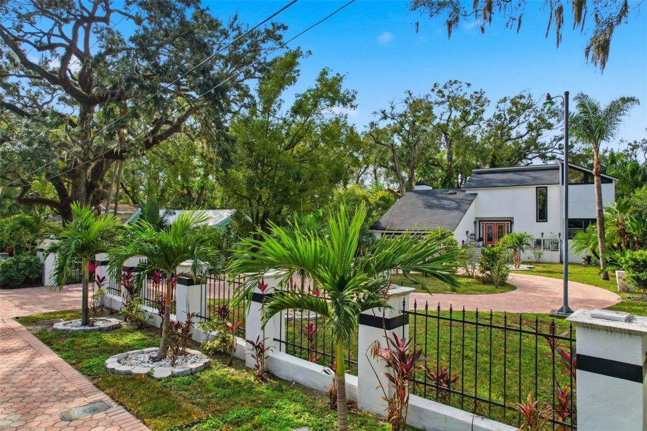 7214 N Ola Avenue, Tampa, FL 33604 Photo