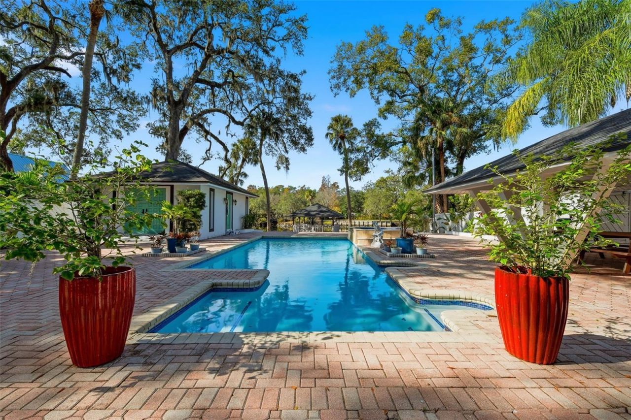 7214 N Ola Avenue, Tampa, FL 33604 Photo