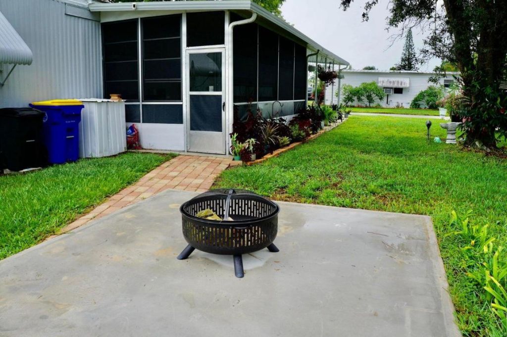 5000 SE Federal Highway, Unit 160, Stuart, FL 34997 Photo