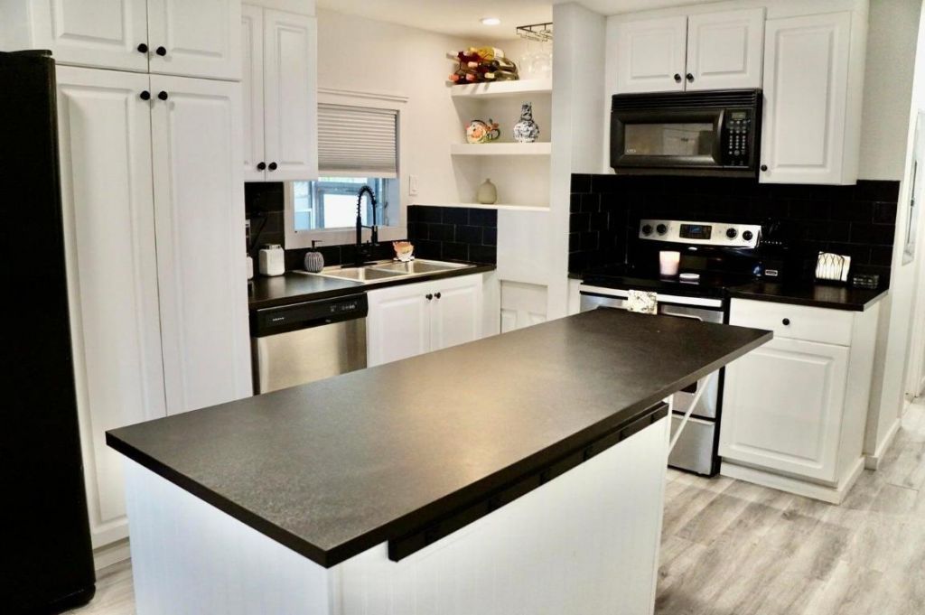 5000 SE Federal Highway, Unit 160, Stuart, FL 34997 Photo