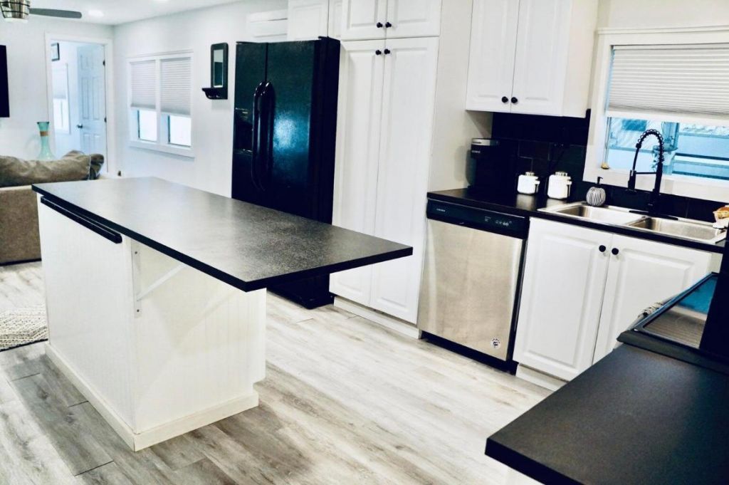 5000 SE Federal Highway, Unit 160, Stuart, FL 34997 Photo