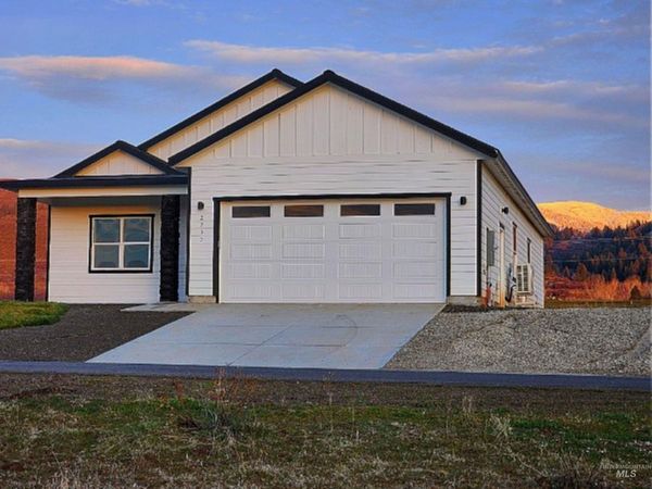 2292 Golf Lane, Council, ID 83612