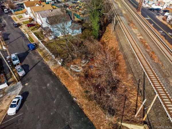 138th Road, Jamaica, NY 11413