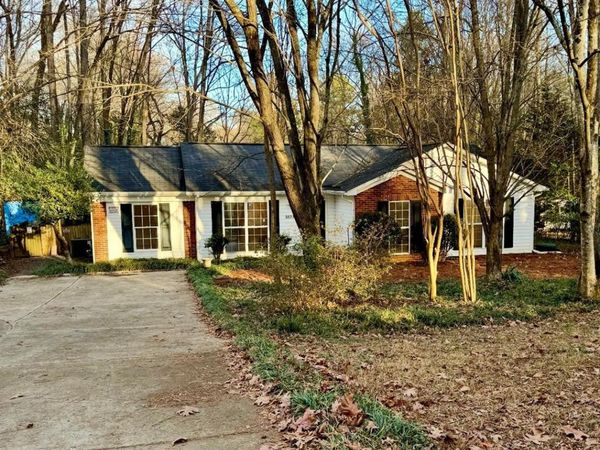 3823 Wonderland Drive, Matthews, NC 28104