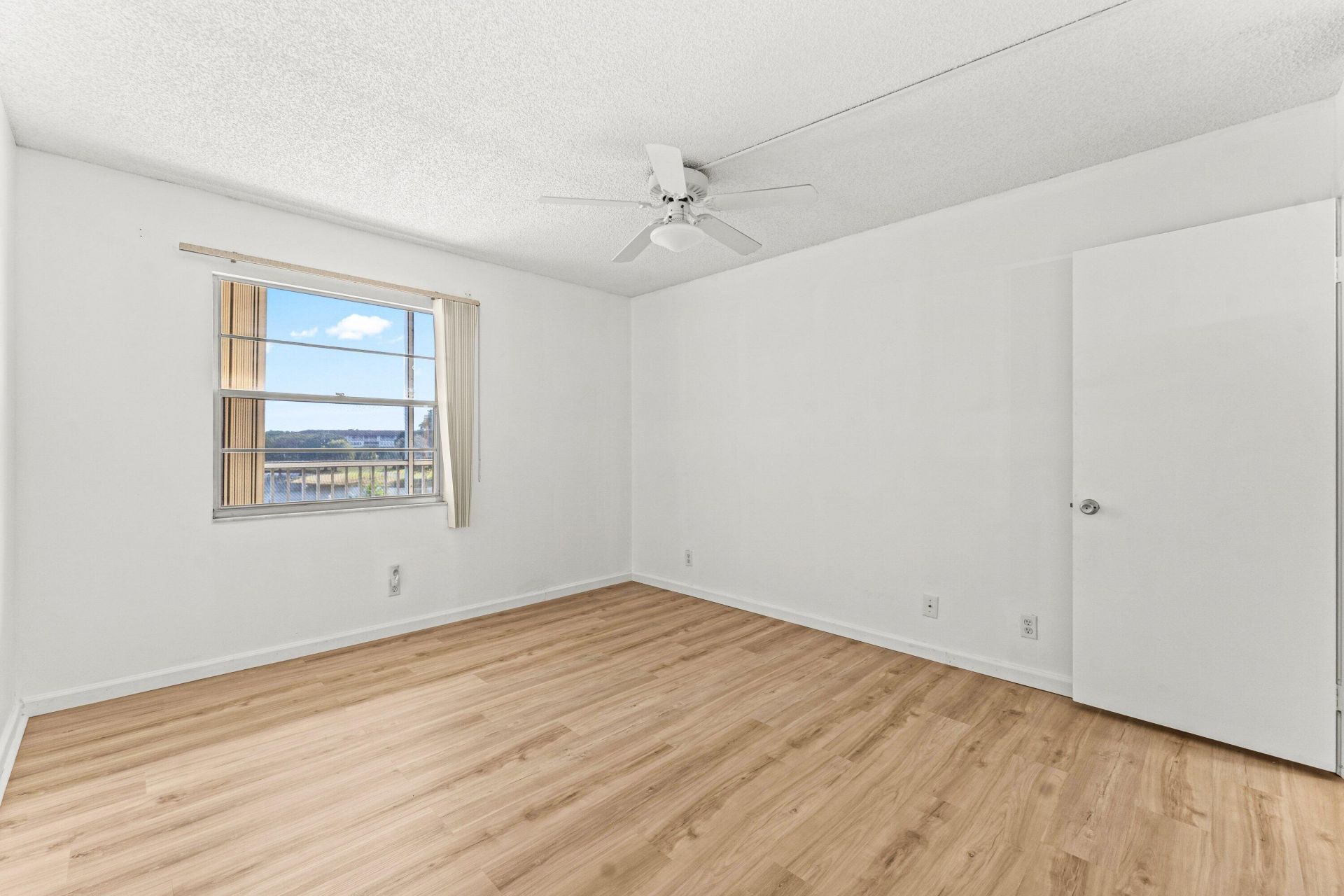 13250 SW 4th Court, Unit 306g, Pembroke Pines, FL 33027 Photo