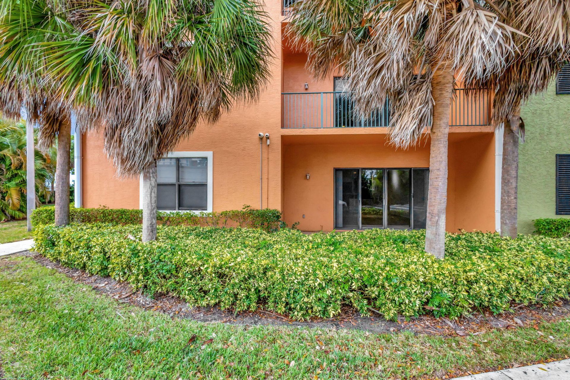 1620 Presidential Way, Unit 110, West Palm Beach, FL 33401 Photo