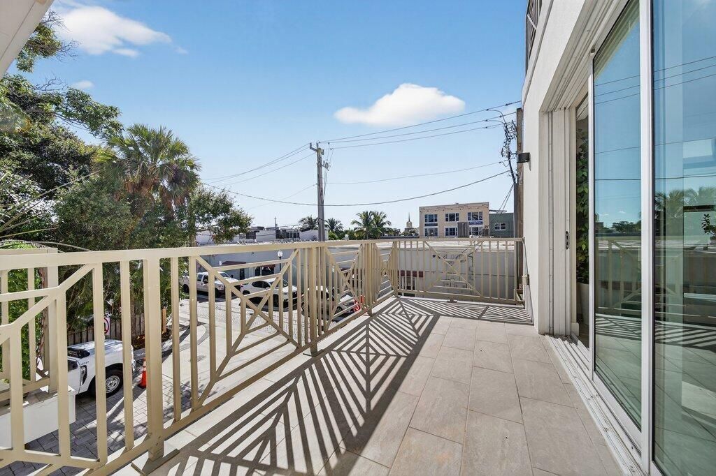 41 SW Seminole Street, Unit 209, Stuart, FL 34994 Photo