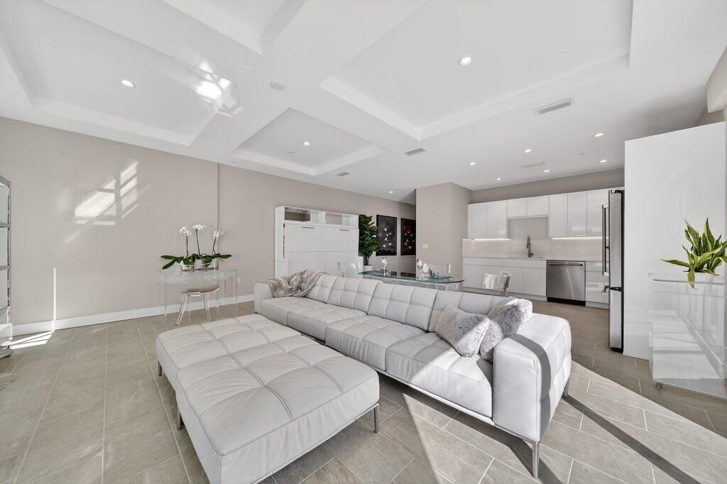 41 SW Seminole Street, Unit 209, Stuart, FL 34994 Photo